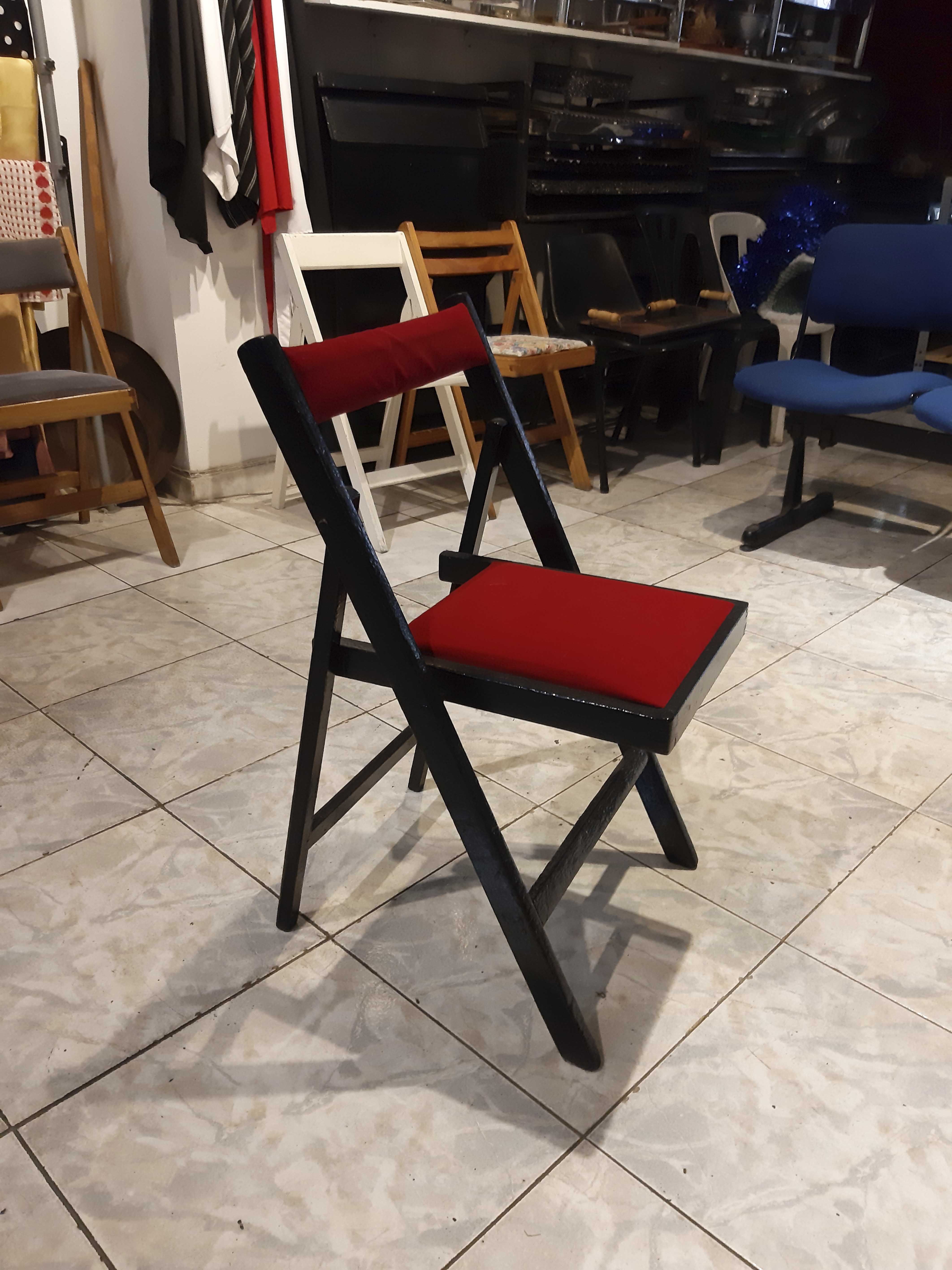 SILLA PLEGABLE MADERA NEGRA TAPIZ BORDO